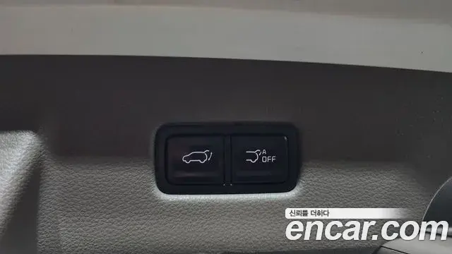 Kia Carnival 2022 — Photo 18/20