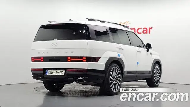 Hyundai Santa Fe 2024 — Photo 2/20