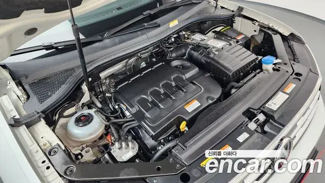 Volkswagen Tiguan 2020 — Photo 6/20