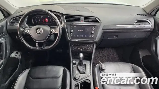 Volkswagen Tiguan 2020 — Photo 7/20
