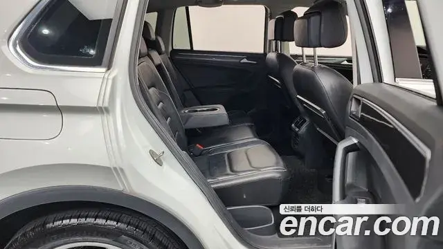 Volkswagen Tiguan 2020 — Photo 11/20