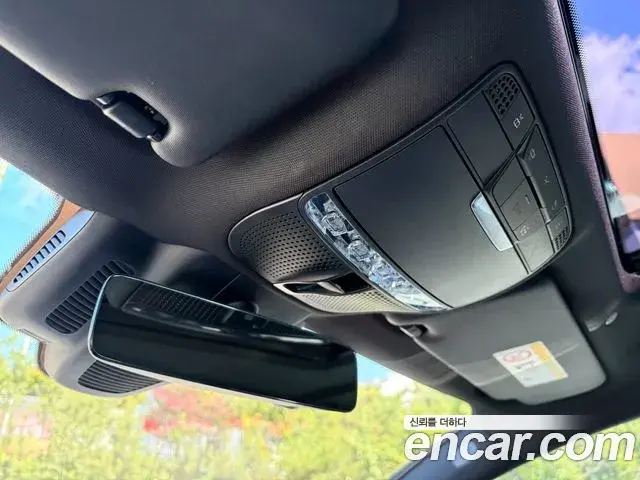 Mercedes-Benz AMG GT 2022 — Photo 13/20
