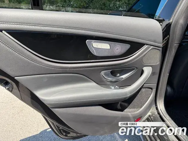 Mercedes-Benz AMG GT 2022 — Photo 17/20