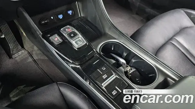 Hyundai Sonata 2021 — Фото 9/20