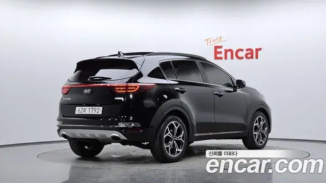 Kia Sportage The Bold 2019 — Фото 2/20