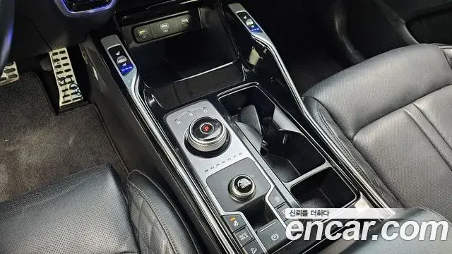 Kia Sorento 2023 — Фото 9/20