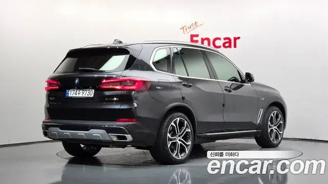 BMW X5 2022 — Фото 2/20