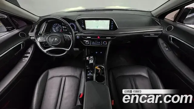 Hyundai Sonata 2021 — Фото 7/20
