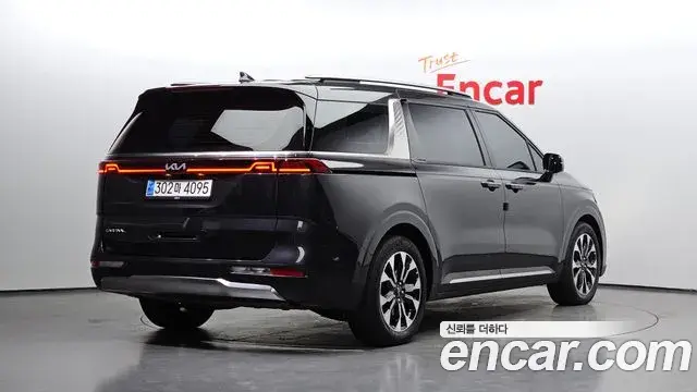 Kia Carnival 2023 — Şəkil 2/20
