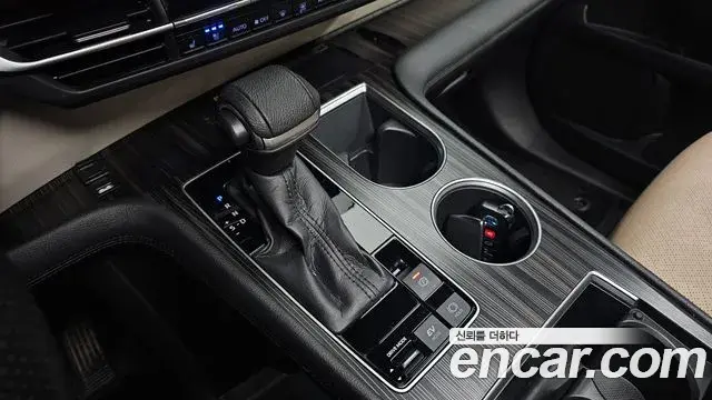 Toyota Sienna 2022 — Şəkil 4/41