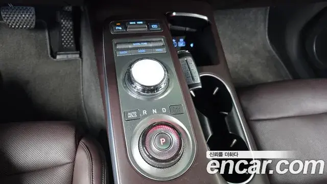 Genesis GV70 2021 — Photo 9/20