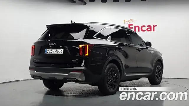 Kia Sorento 2024 — Фото 2/20