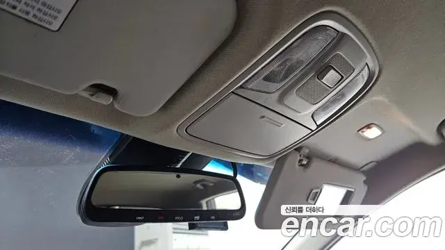 Kia Niro 2019 — Фото 19/20