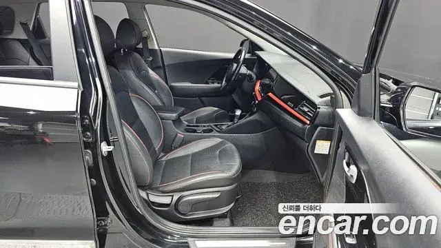 Kia Niro 2019 — Şəkil 10/37