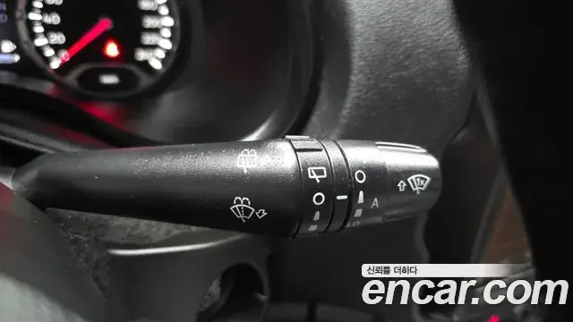Jeep Renegade 2021 — Photo 29/33
