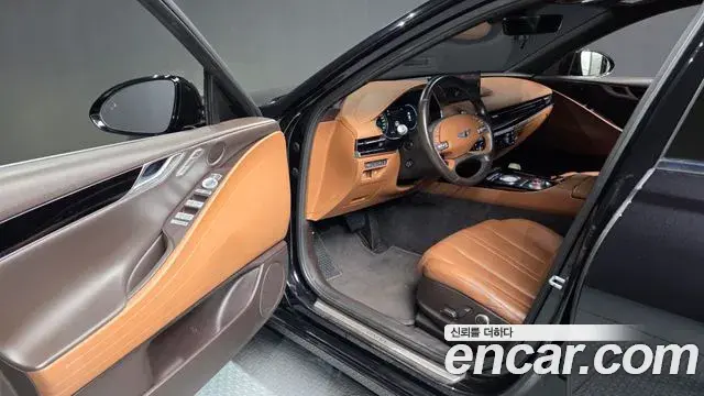 Genesis Electrified G80 2020 — Photo 10/20