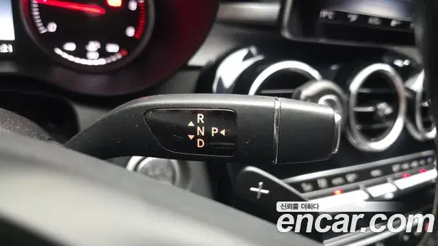 Mercedes-Benz C-Class 2018 — ფოტო 9/20