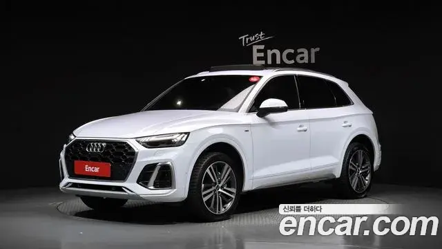 Audi Q5 2022 — Фото 1/20