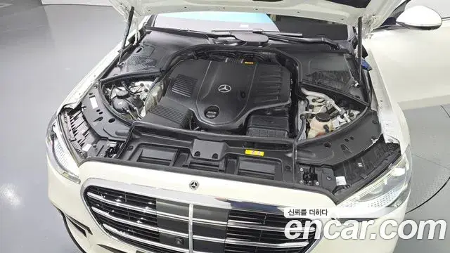Mercedes-Benz S-Class 2023 — Фото 6/20
