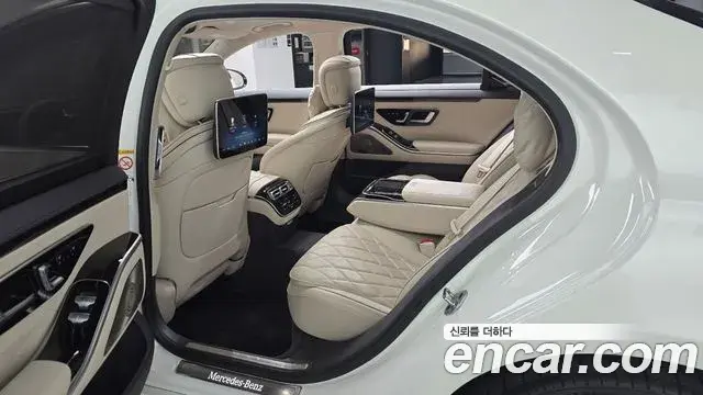 Mercedes-Benz S-Class 2023 — Фото 11/20