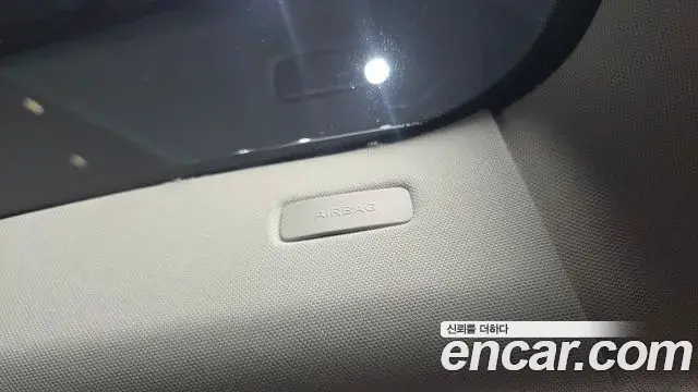 Mercedes-Benz GLE-Class 2023 — Photo 19/20