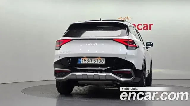Kia Sportage 2021 — Фото 4/20
