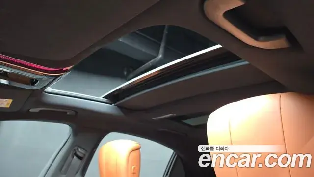 Mercedes-Benz S-Class 2022 — Photo 14/34