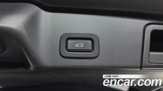 Land Rover Range Rover Evoque 2020 — Фото 17/20