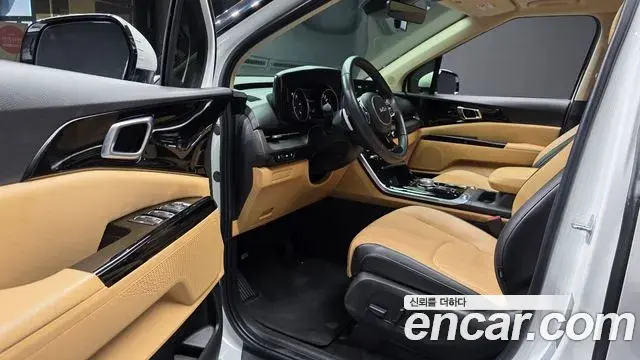 Kia Carnival 2023 — Фото 10/20