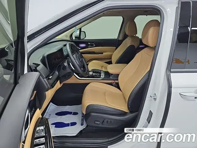 Kia Carnival 2022 — Фото 11/20
