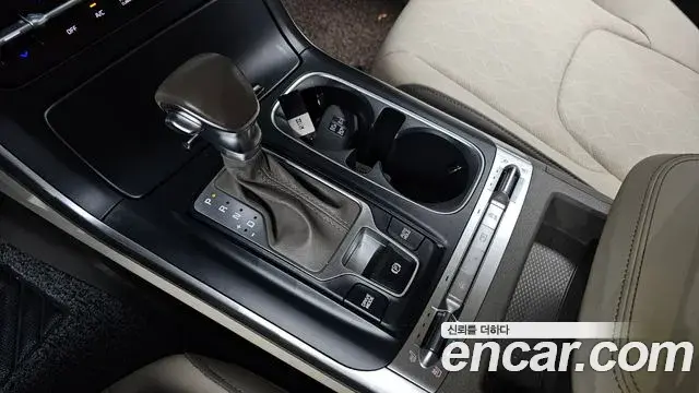 Kia Carnival 2021 — Фото 9/20