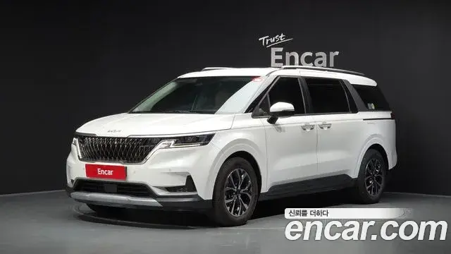 Kia Carnival 2023 — Photo 1/20