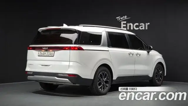 Kia Carnival 2023 — Photo 2/20