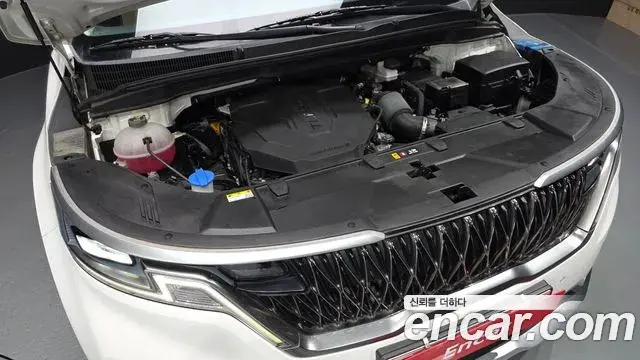 Kia Carnival 2023 — Photo 6/20