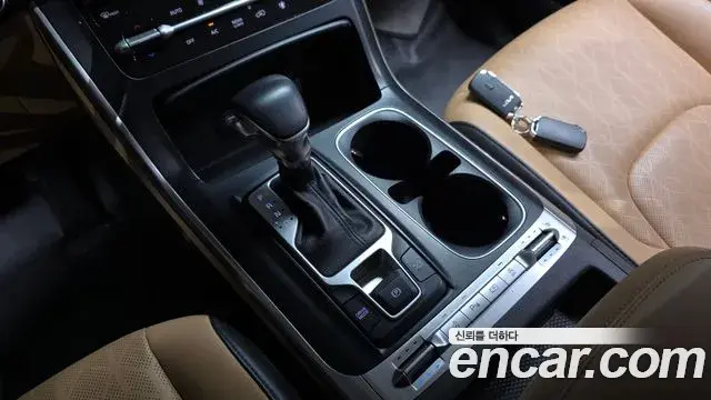 Kia Carnival 2023 — Photo 9/20