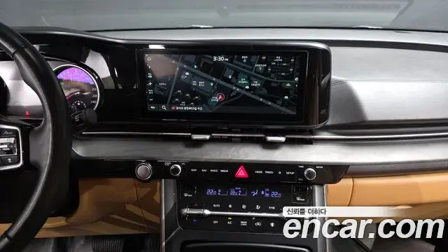 Kia Carnival 2023 — Photo 14/20