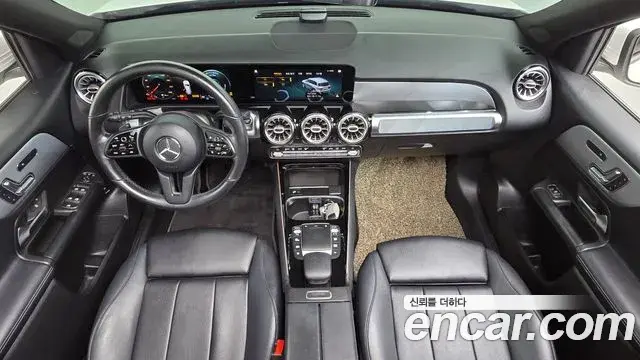 Mercedes-Benz GLB-Class 2021 — Фото 7/20