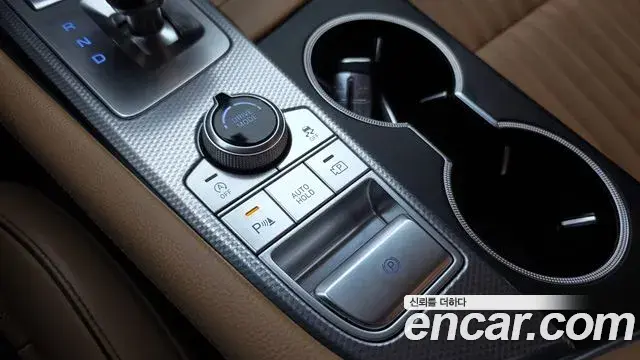 Genesis G70 2022 — ფოტო 22/34