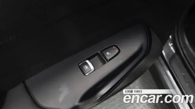 Kia K5 2022 — ფოტო 30/34