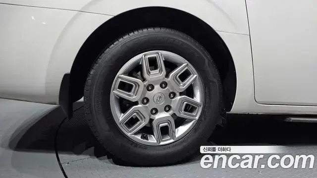 Hyundai Staria 2021 — Фото 4/20