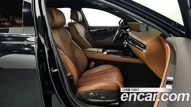 Genesis Electrified G80 2022 — Photo 11/20