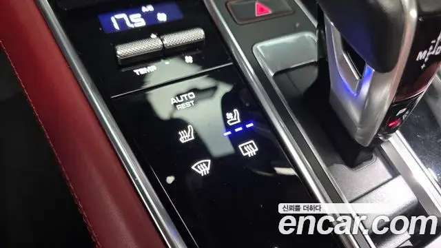 Porsche Panamera 2021 — Photo 13/20