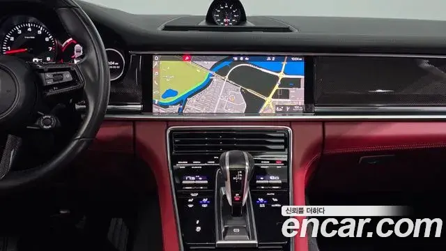 Porsche Panamera 2021 — Photo 14/20