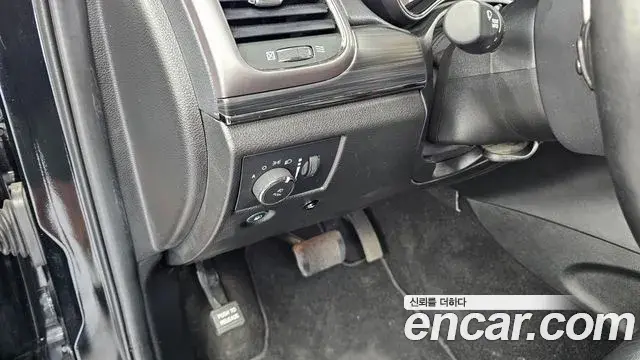 Jeep Grand Cherokee 2021 — Photo 10/32