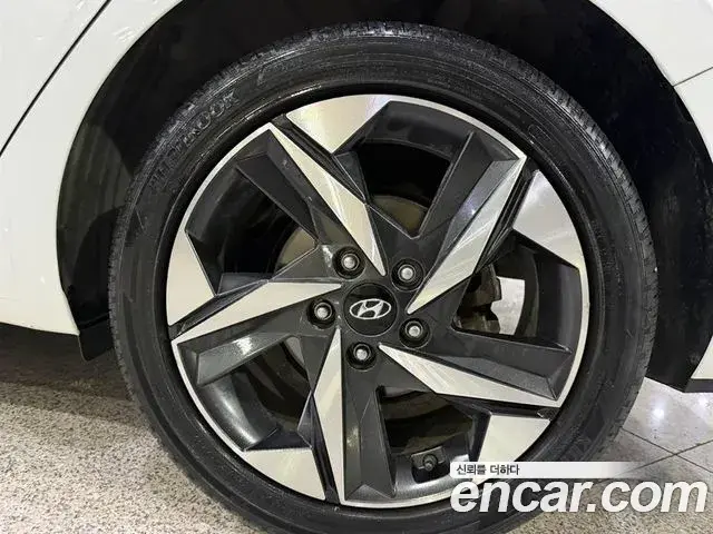 Hyundai Avante 2020 — Photo 20/20