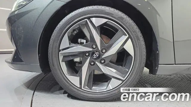Hyundai Avante 2020 — Photo 5/20