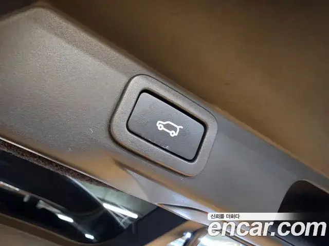 Land Rover Range Rover Sport 2018 — Photo 19/20