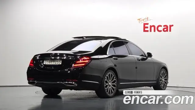 Mercedes-Benz S-Class 2020 — Photo 2/20