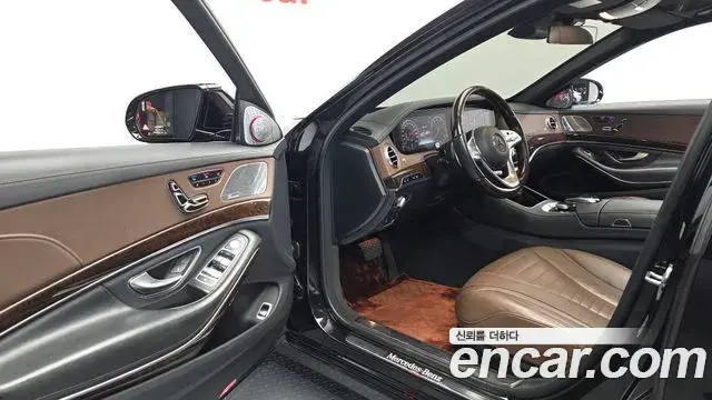 Mercedes-Benz S-Class 2020 — Photo 10/20