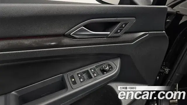 Volkswagen Golf 2024 — Şəkil 2/39